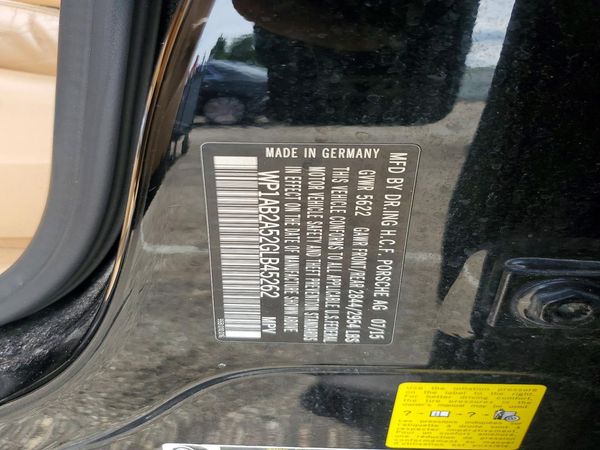 2016 PORSCHE MACAN