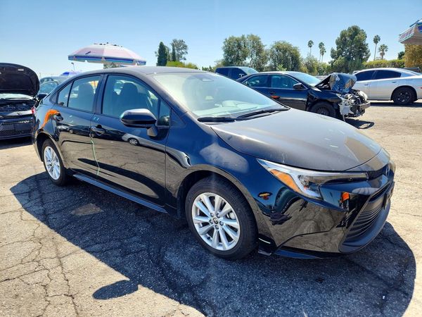 2024 TOYOTA COROLLA