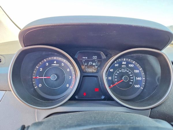 2016 HYUNDAI ELANTRA