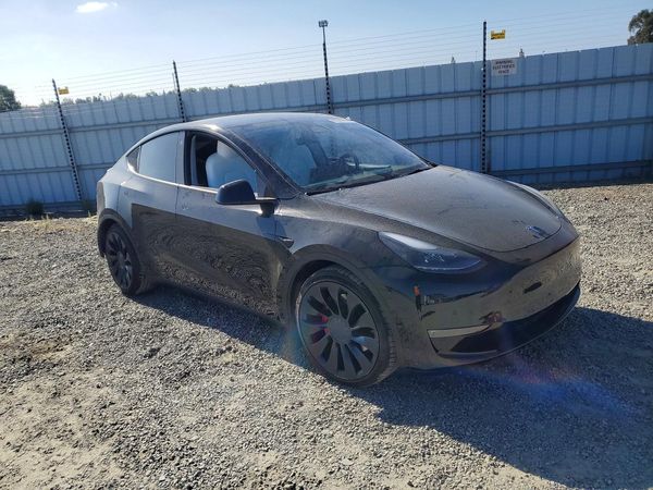 2022 TESLA MODEL Y