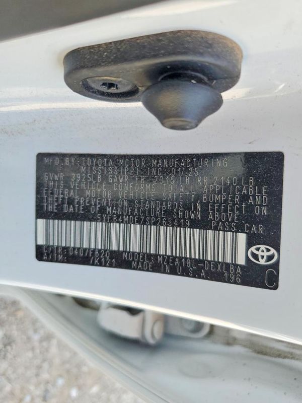 2025 TOYOTA COROLLA LE