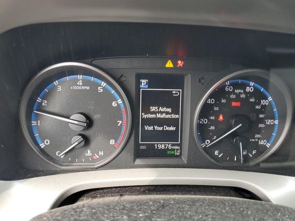 2018 TOYOTA RAV4 Adventure/XLE