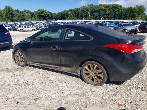 2013 HYUNDAI ELANTRA