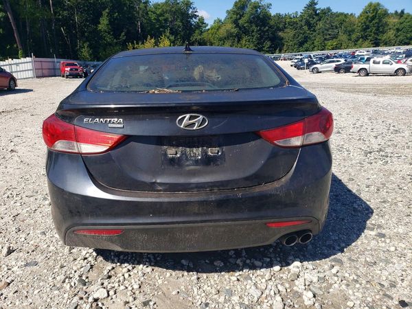 2013 HYUNDAI ELANTRA