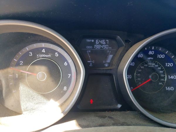 2013 HYUNDAI ELANTRA