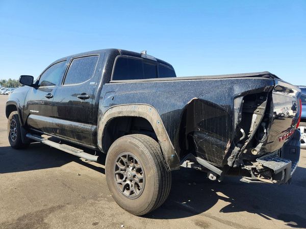 2017 TOYOTA TACOMA