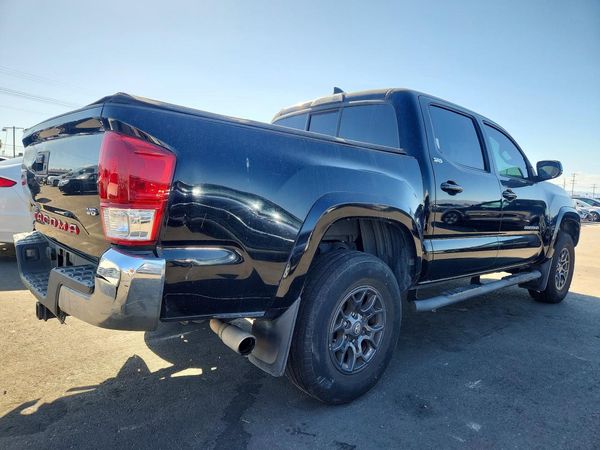 2017 TOYOTA TACOMA