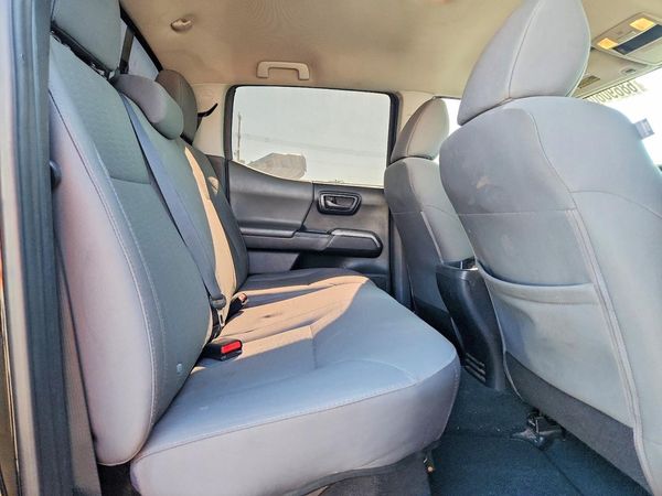 2017 TOYOTA TACOMA