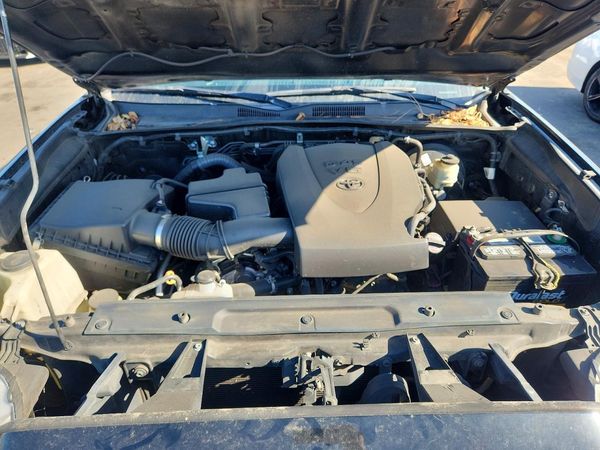 2017 TOYOTA TACOMA