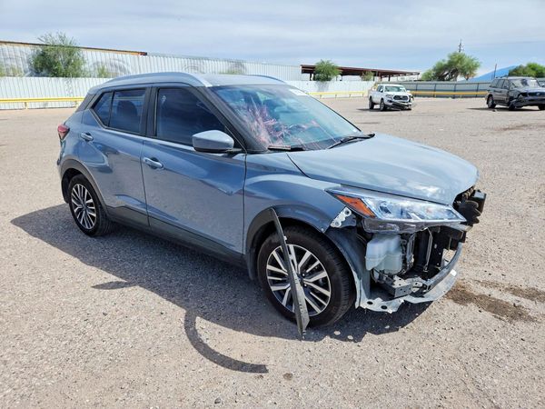 2023 NISSAN KICKS SV — Passenger 3/4