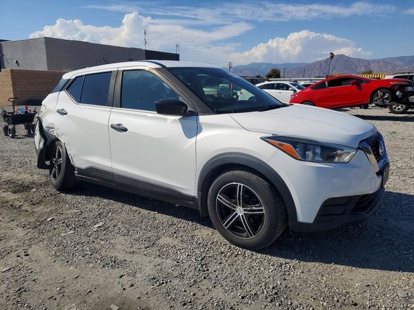 2020 NISSAN KICKS