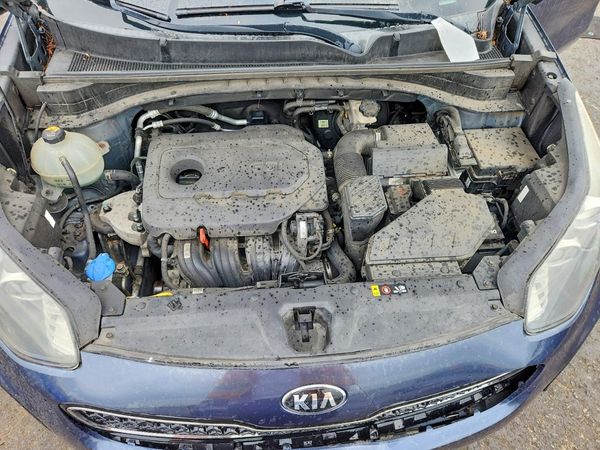 2017 KIA SPORTAGE — Engine bay