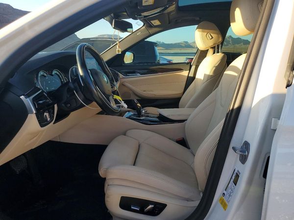 2019 BMW 530 — DENT