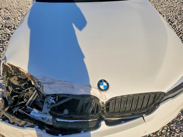 2019 BMW 530 — Engine bay