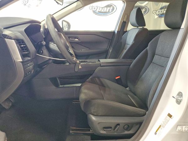 2024 NISSAN ROGUE SV — DENT