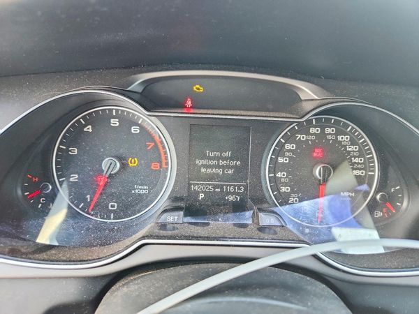 2014 AUDI A4 quattro Premium