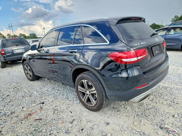 2017 MERCEDES-BENZ GLC GLC300