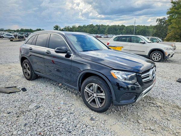 2017 MERCEDES-BENZ GLC GLC300