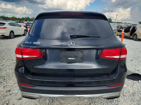 2017 MERCEDES-BENZ GLC GLC300