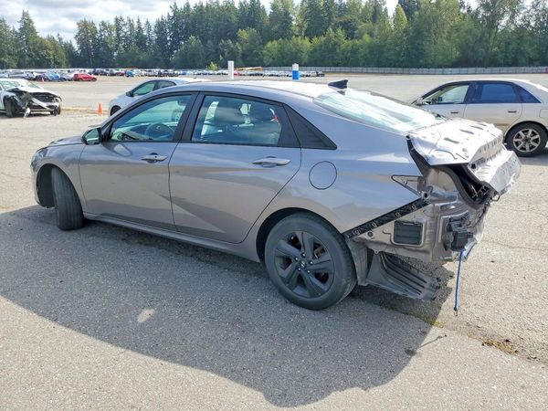 2022 HYUNDAI ELANTRA SEL w/ Convenience Pkg