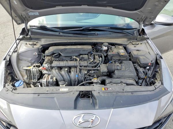 2022 HYUNDAI ELANTRA SEL w/ Convenience Pkg