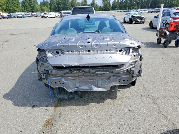 2022 HYUNDAI ELANTRA SEL w/ Convenience Pkg