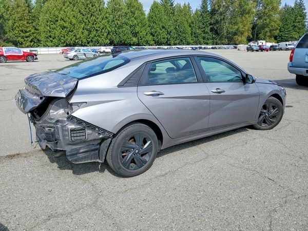 2022 HYUNDAI ELANTRA SEL w/ Convenience Pkg