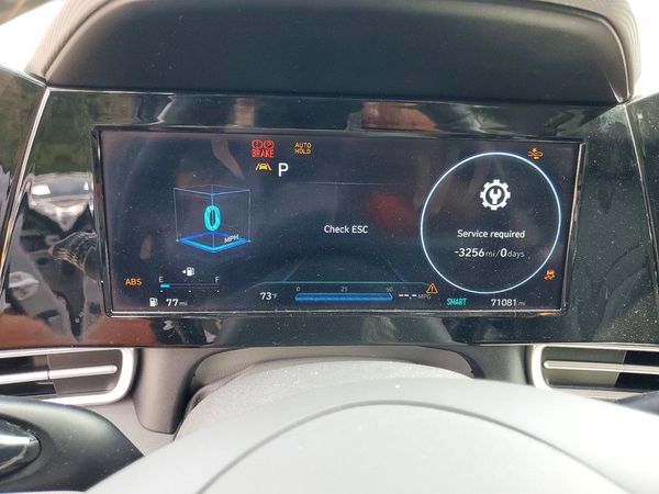2022 HYUNDAI ELANTRA SEL w/ Convenience Pkg