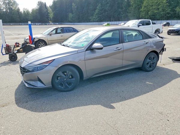 2022 HYUNDAI ELANTRA SEL w/ Convenience Pkg
