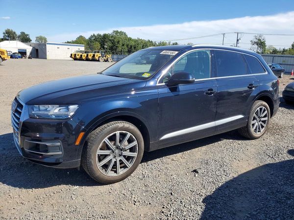 2017 AUDI Q7 quattro Prestige