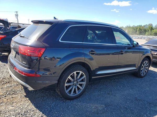 2017 AUDI Q7 quattro Prestige