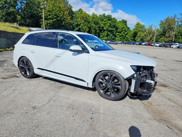 2026 AUDI Q7 quattro Premium Plus