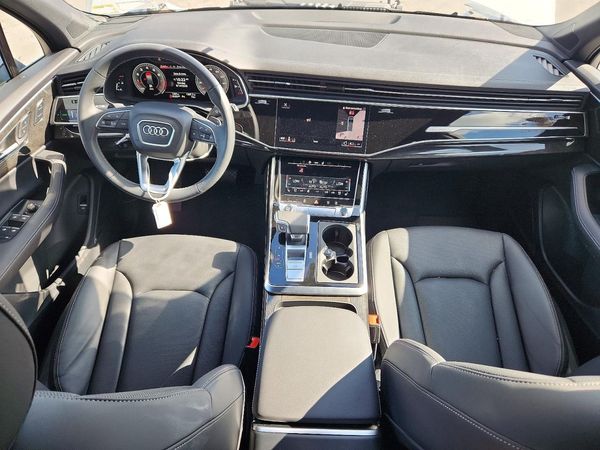 2026 AUDI Q7 quattro Premium Plus