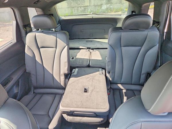 2026 AUDI Q7 quattro Premium Plus
