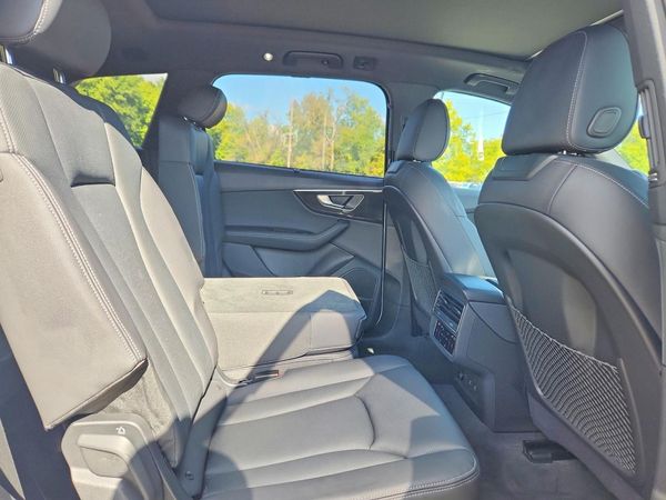 2026 AUDI Q7 quattro Premium Plus