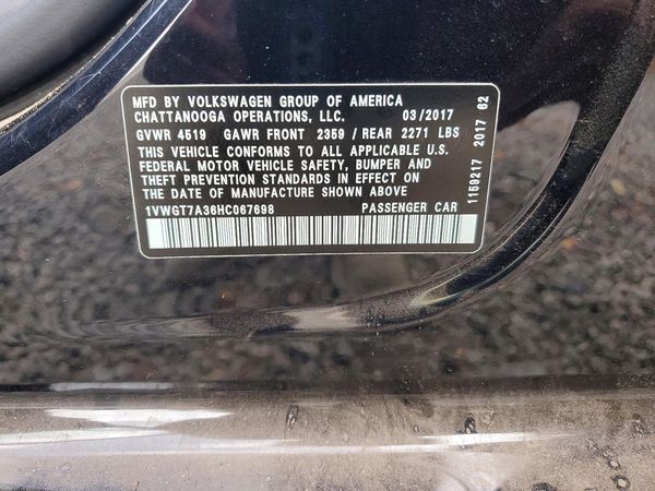 2017 VOLKSWAGEN PASSAT SE