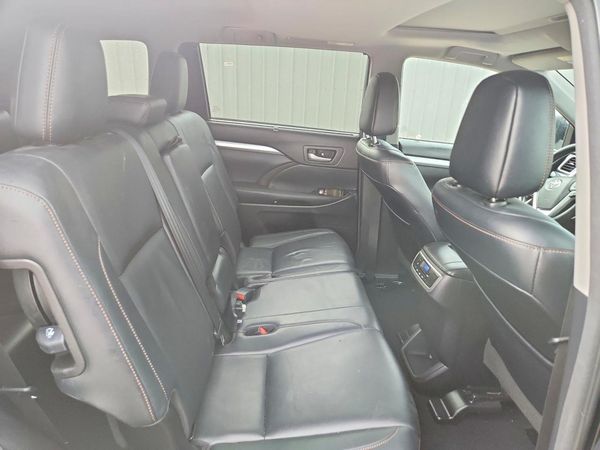 2017 TOYOTA HIGHLANDER