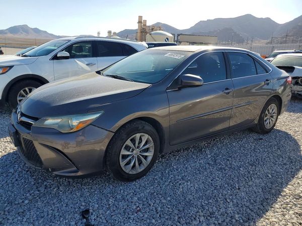 2017 TOYOTA CAMRY