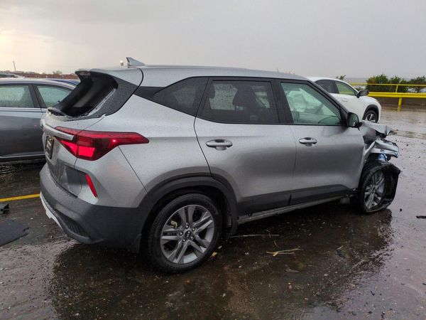 2021 KIA SELTOS LX