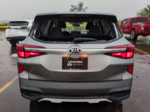 2021 KIA SELTOS LX