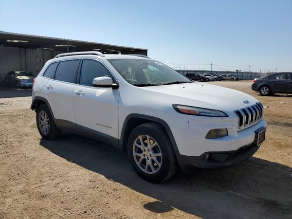 2015 JEEP CHEROKEE LATITUDE 4X4