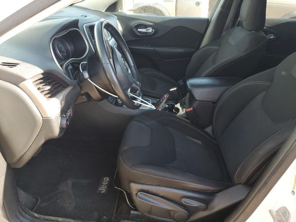 2015 JEEP CHEROKEE LATITUDE 4X4