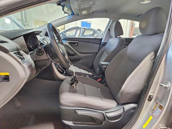 2014 HYUNDAI ELANTRA GLS(Middle) — DENT