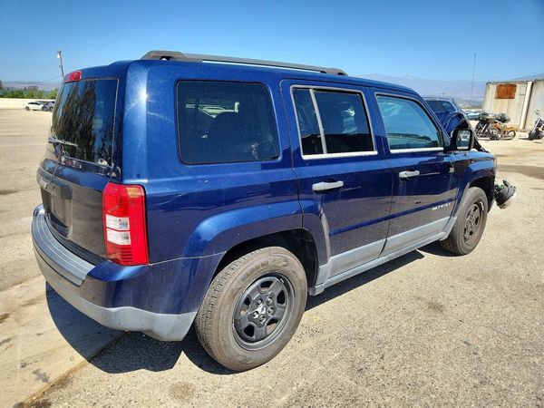 2013 JEEP PATRIOT Sport