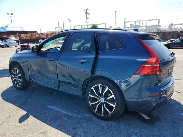 2025 VOLVO XC60 Plus Dark