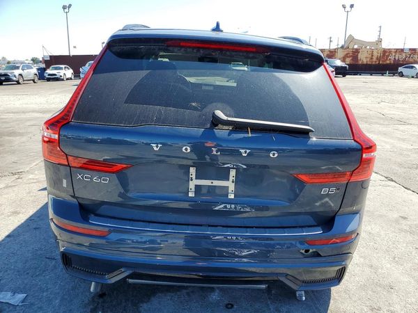 2025 VOLVO XC60 Plus Dark