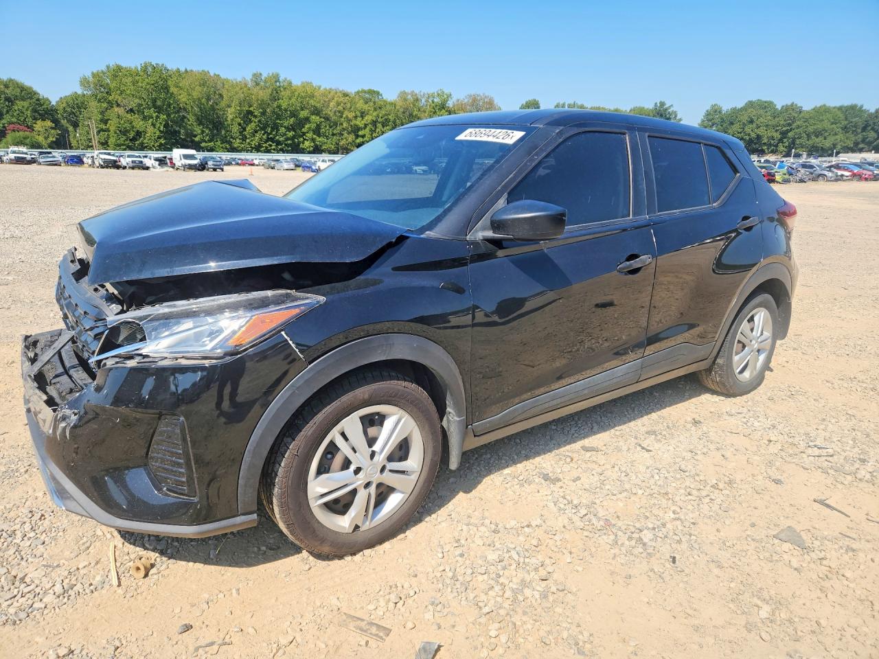 2021 NISSAN KICKS — Front 3/4