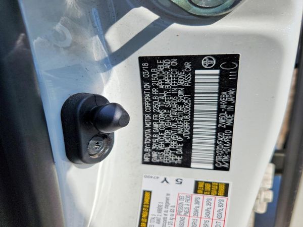2018 TOYOTA PRIUS One/Two
