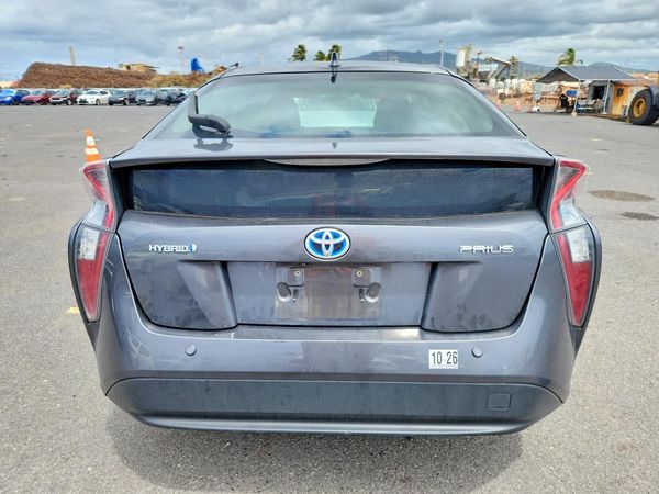 2016 TOYOTA PRIUS