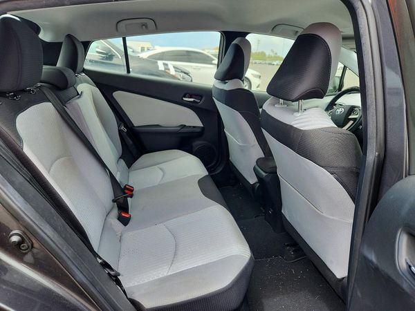 2016 TOYOTA PRIUS